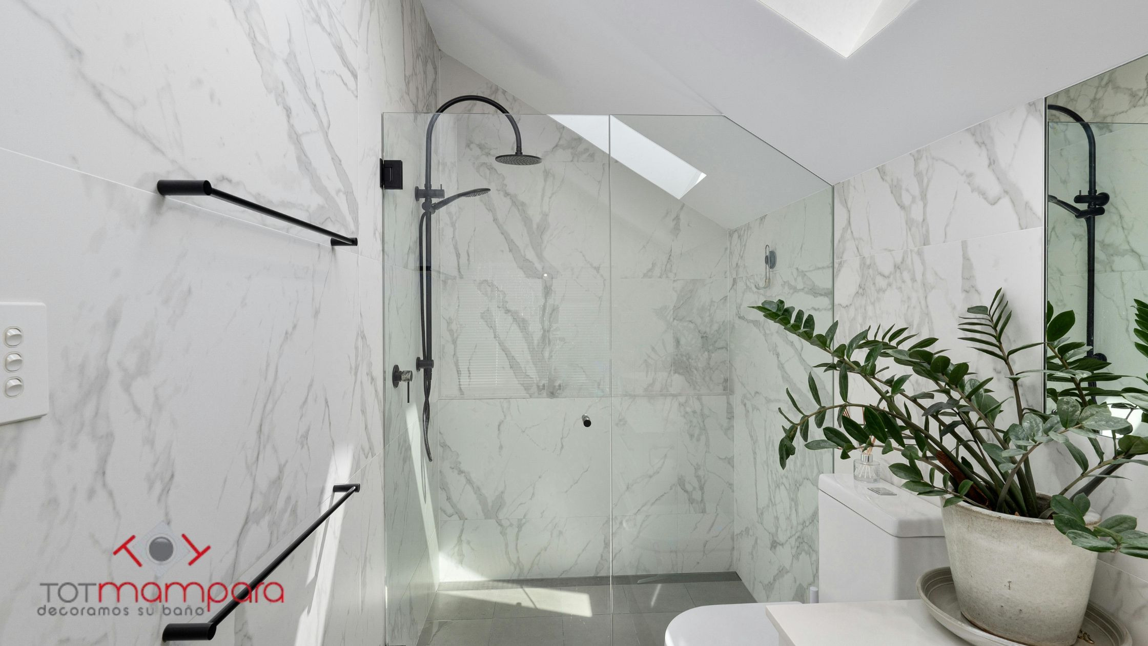 Mamparas de ducha con perfiles de aluminio premium